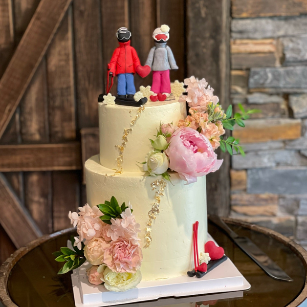 FLowers & Ski Couple Wedding Cake