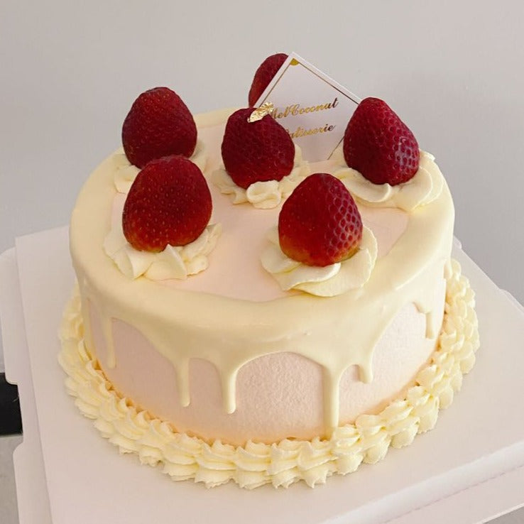 Strawberry Drip Cake 草莓蛋糕